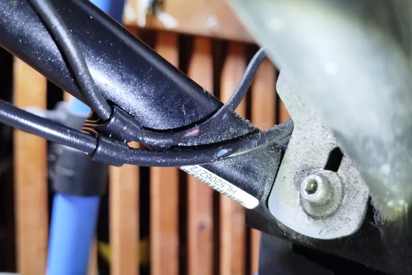 E-Bike Hydraulikbremse Reparatur und Sensor-Kabel in St. Gallen