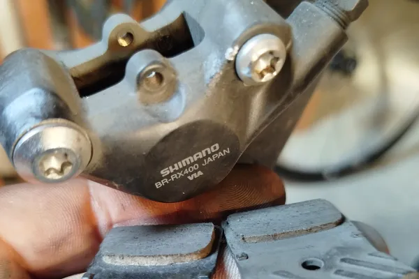 Wechsel der Shimano Bremsbeläge